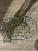 Moderne Obstschale aus Metall