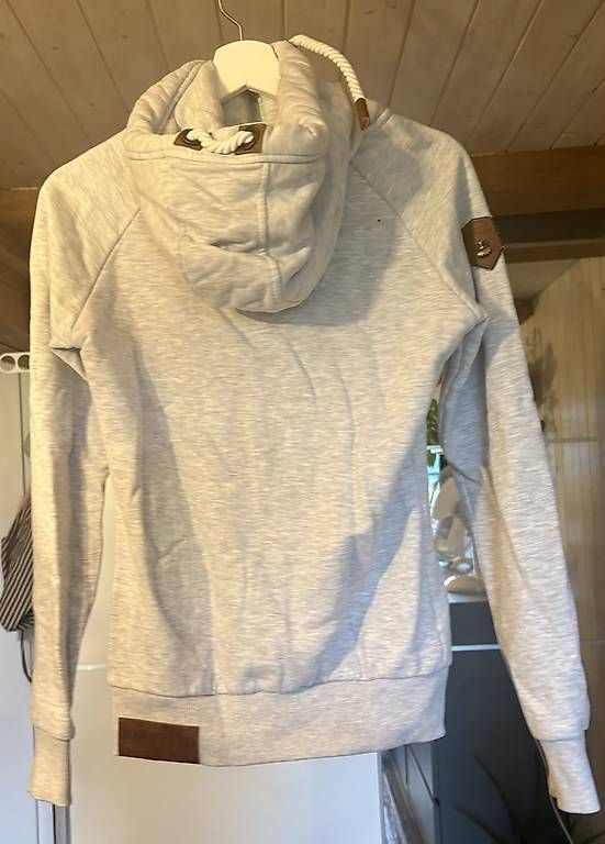 Pullover & Sweatshirts: Naketano Damen Sweatjacke Grösse S  – Gebraucht aus Uttigen von extreme08 1