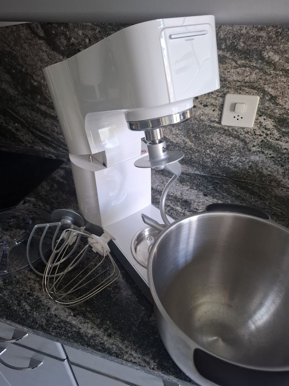 Appareils de cuisine: Knetmaschine – D'occasion à Bern par M_F20 1