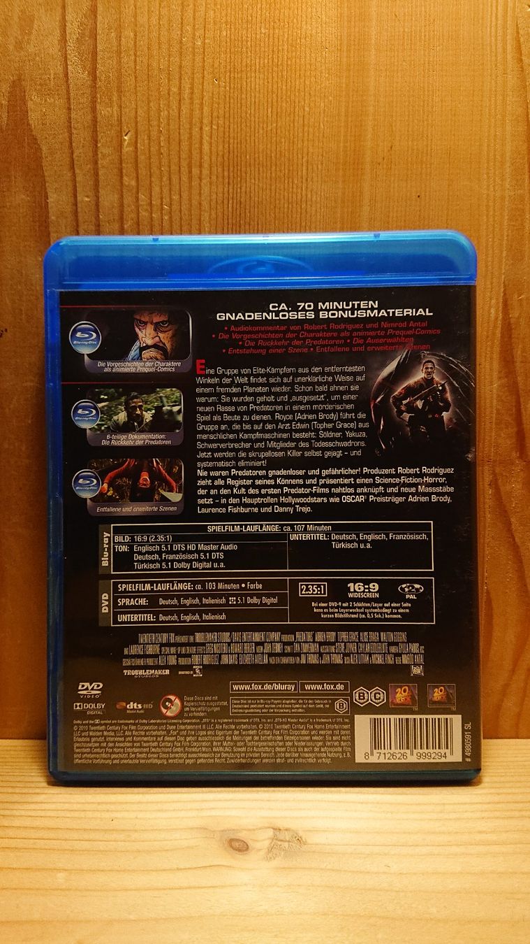 Tous les DVDs: PREDATORS Blu-Ray von Robert Rodriguez – D'occasion à Wilderswil par Exebub 1