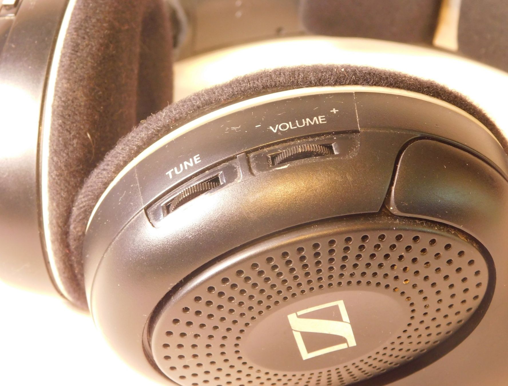 Sennheiser Cuffie: Sennheiser HDR 110 Wireless Stereo Headphones – Usato da Emmenbrücke venduto da Neverlaand-22 2