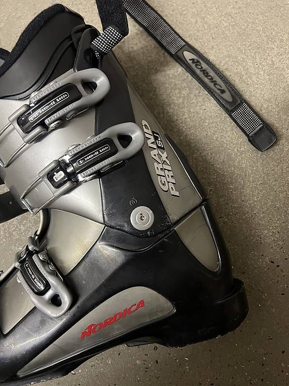 Scarpe da uomo: Skischuhe – Usato da Riehen venduto da alisha. 1