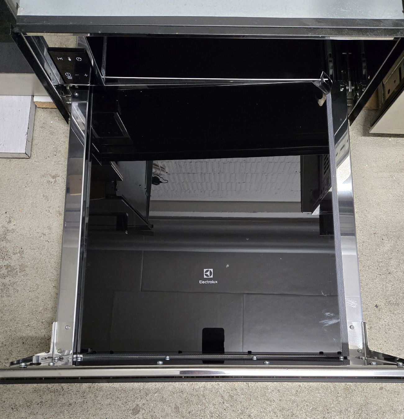 Electrolux Elettrodomestici da cucina: Einbau Wärme Schublade Electrolux – Usato da Rümlang venduto da Idre 3