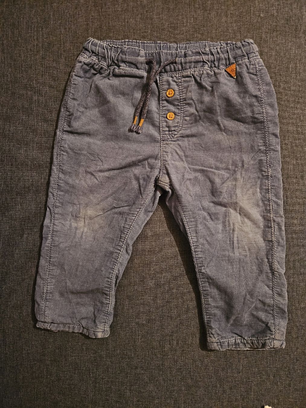 H&M Pantalons: Cordhose Gr. 80 – D'occasion à Worb par jun_fj8w