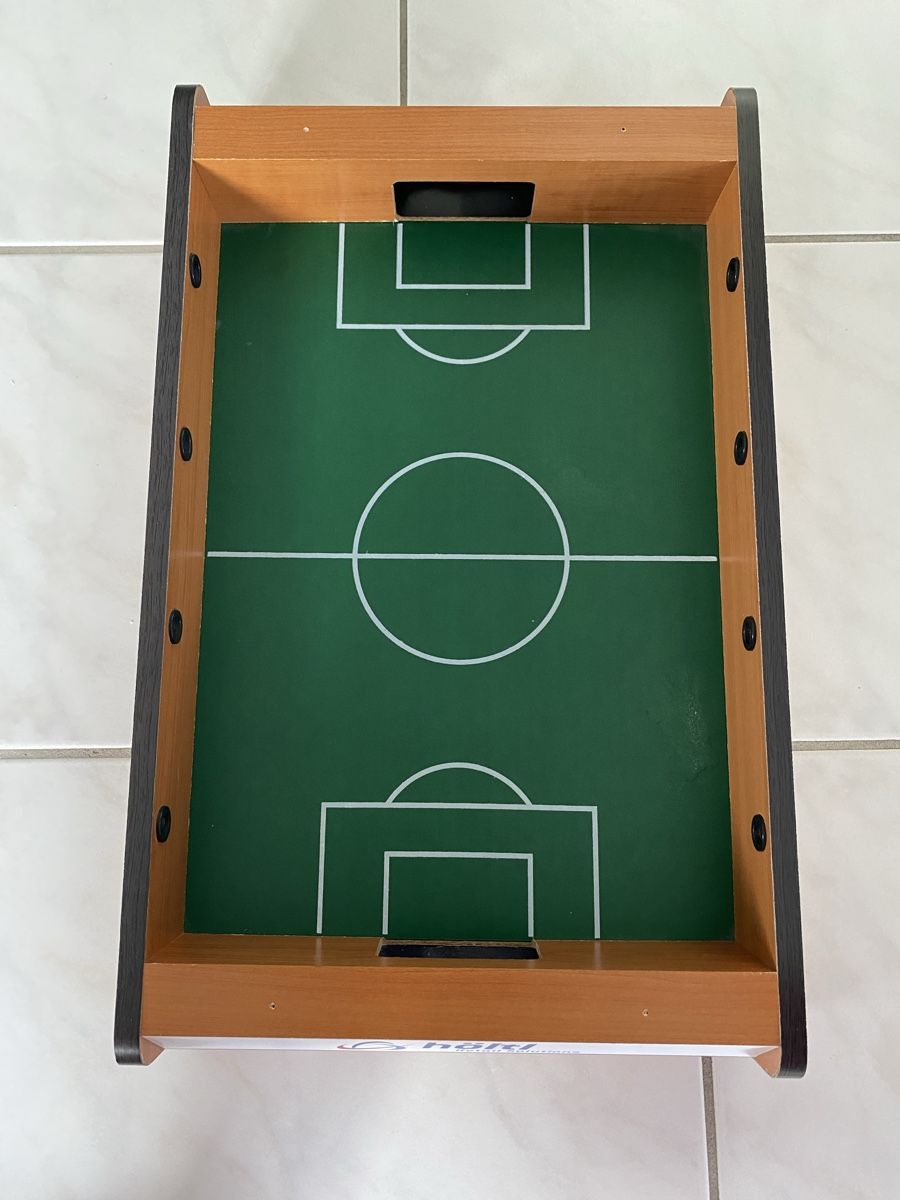 Giochi: Tischfussball – Nuovo (secondo la descrizione) da Russikon venduto da mofu961