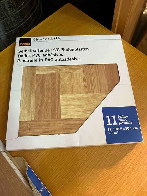 selbstklebende PVC Bodenplatten Fliesenoptik (Gebraucht) in Windisch ...
