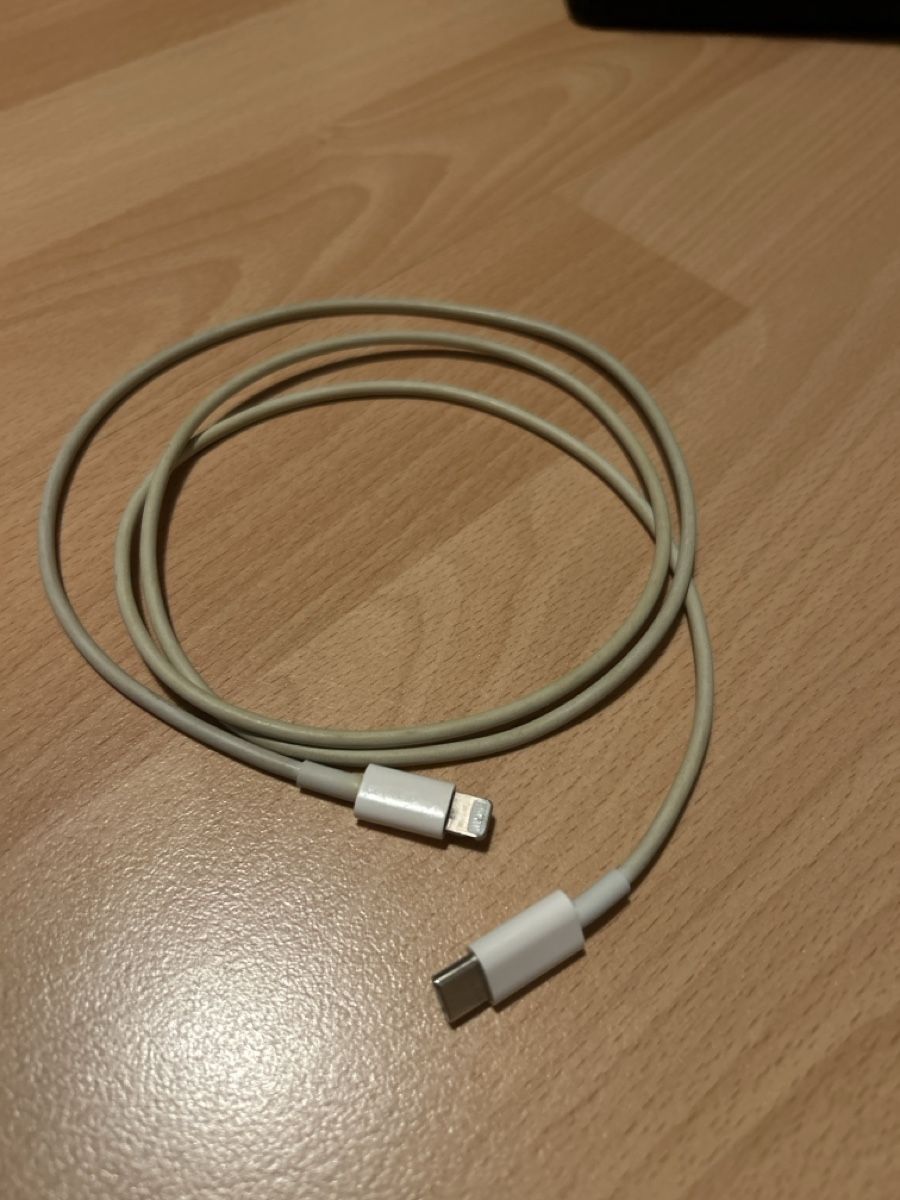 Apple Cavi: Lightning Kabel zu USB C – Usato da Hagendorn venduto da Veralda