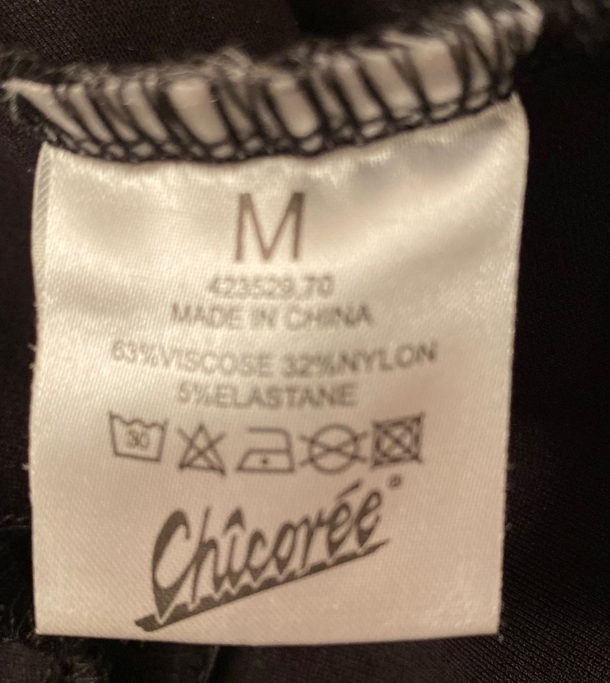 Pantaloni: Schwarze Stoffhose, Grösse Medium mit Elasthbund – Nuovo (secondo la descrizione) da Illnau venduto da Sniwi67 4