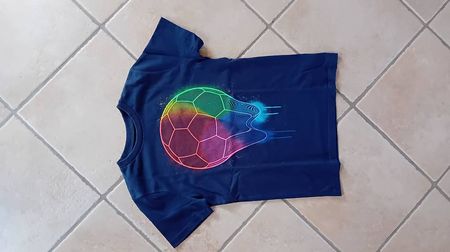 T-shirt ballon foot multicolore / 152