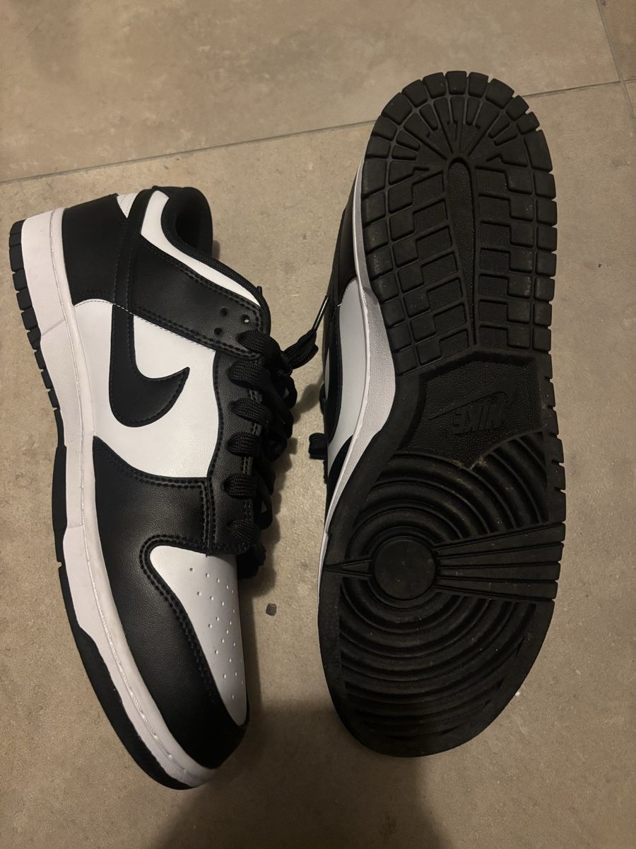 Nike Chaussures hommes: Nike dunk panda 46 – D'occasion à Payerne par Xl_27 2