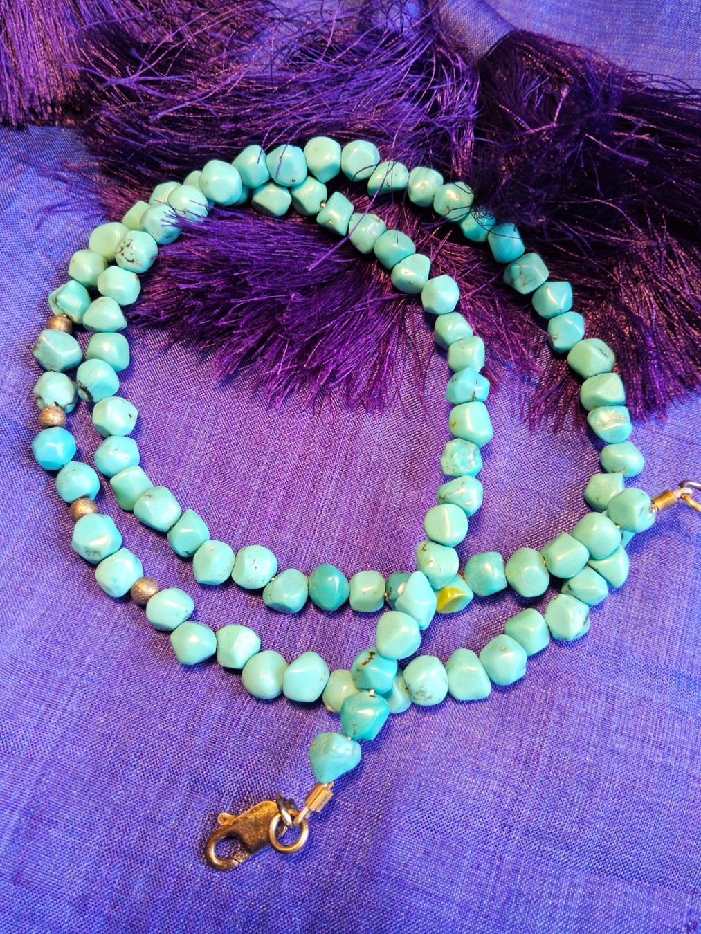 Catenine: Feine sommerliche und echte Türkiskette Collier – Usato da Zürich venduto da SciTec