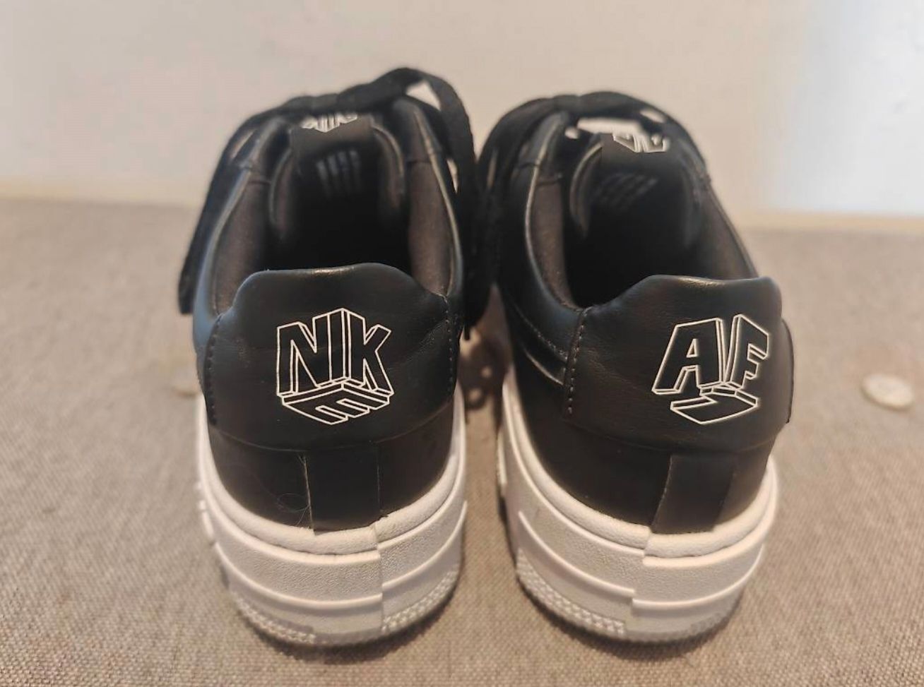 Nike Scarpe da uomo: Nike Air Force 1 Pixel 39 – Nuovo (secondo la descrizione) da Marly venduto da Coraioru 1