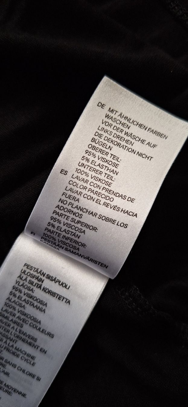 H&M Top: Schwarzes H&M Pailletten-Top Gr. 36 – Usato da Märstetten venduto da activemember 3