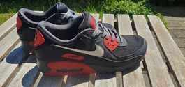 Nike Air Max 90 schwarz/rot, Grösse 42