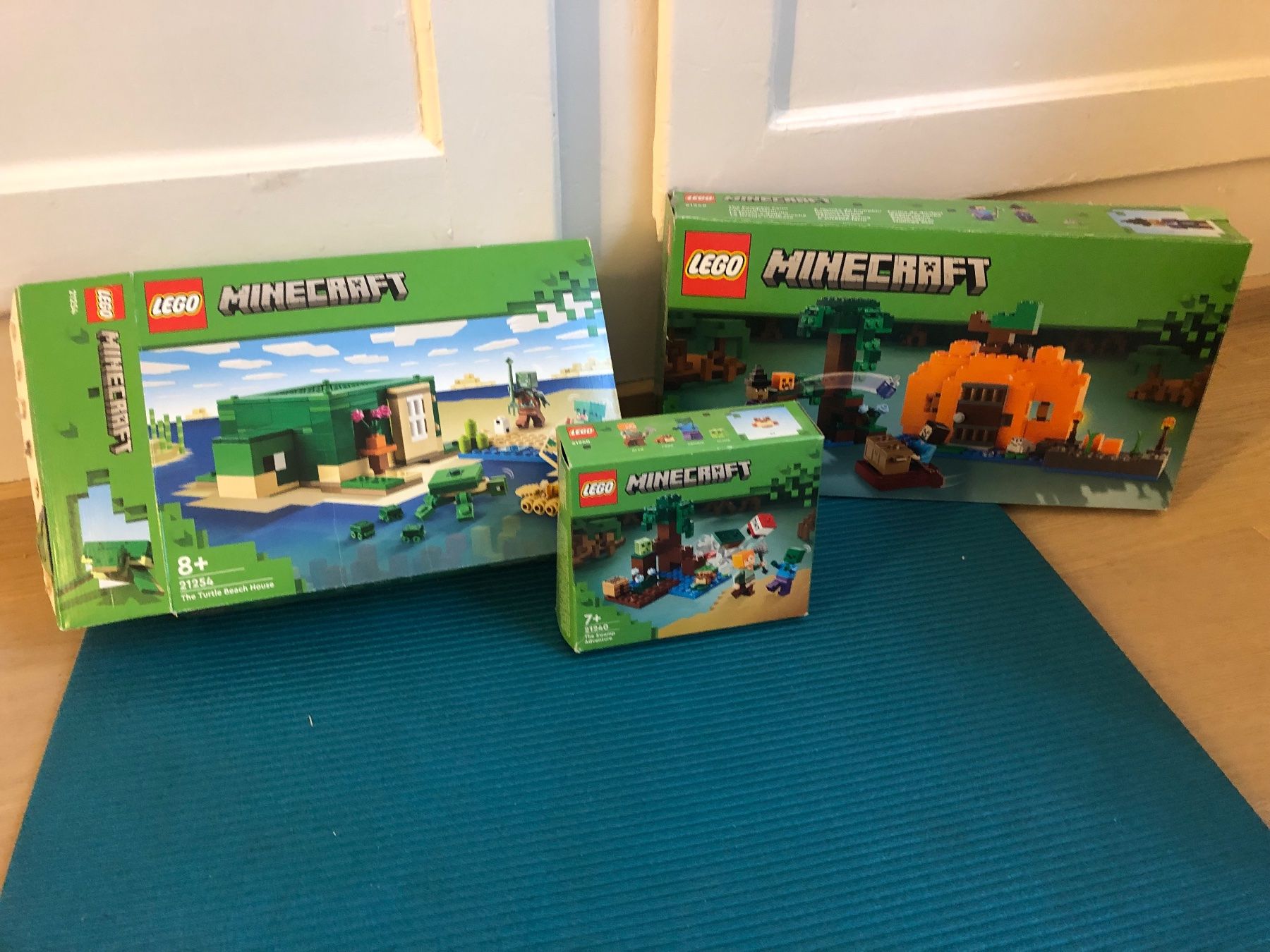 Lego Spielzeuge: Lego Minecraft 3 Sets – Gebraucht aus Zürich von dustx