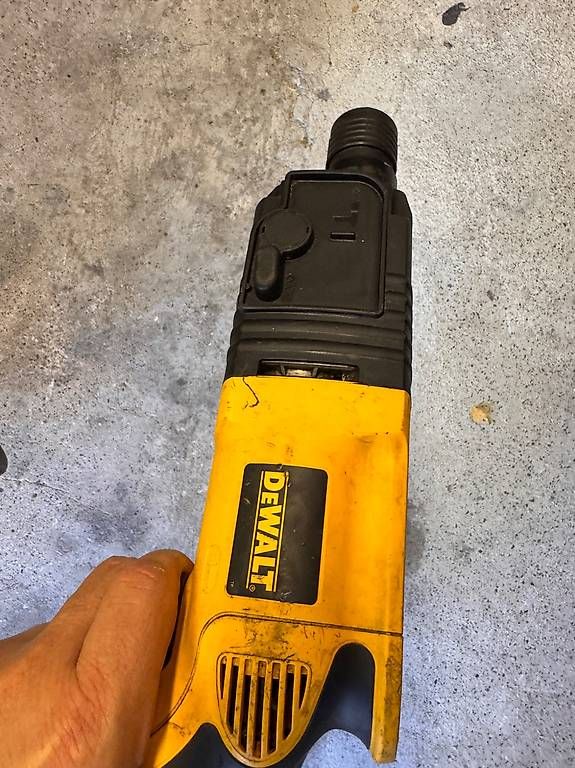 Alle Werkzeuge: Marteau perforateur Dewalt type 2 – Gebraucht aus Correvon von HelloBello71 3