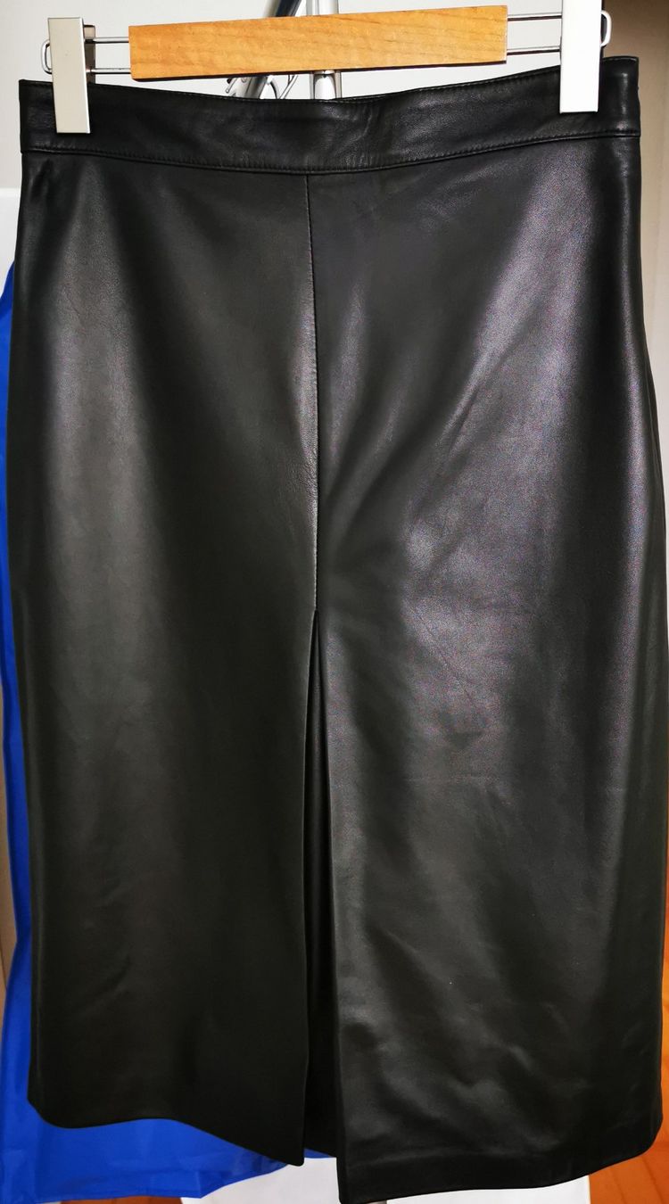 Bally Gonne: Bally Lederrock, Gr. 36, Schwarz, neu – Nuovo e nell'imballaggio originale da Egg b. Zürich venduto da bil_6lr7 1