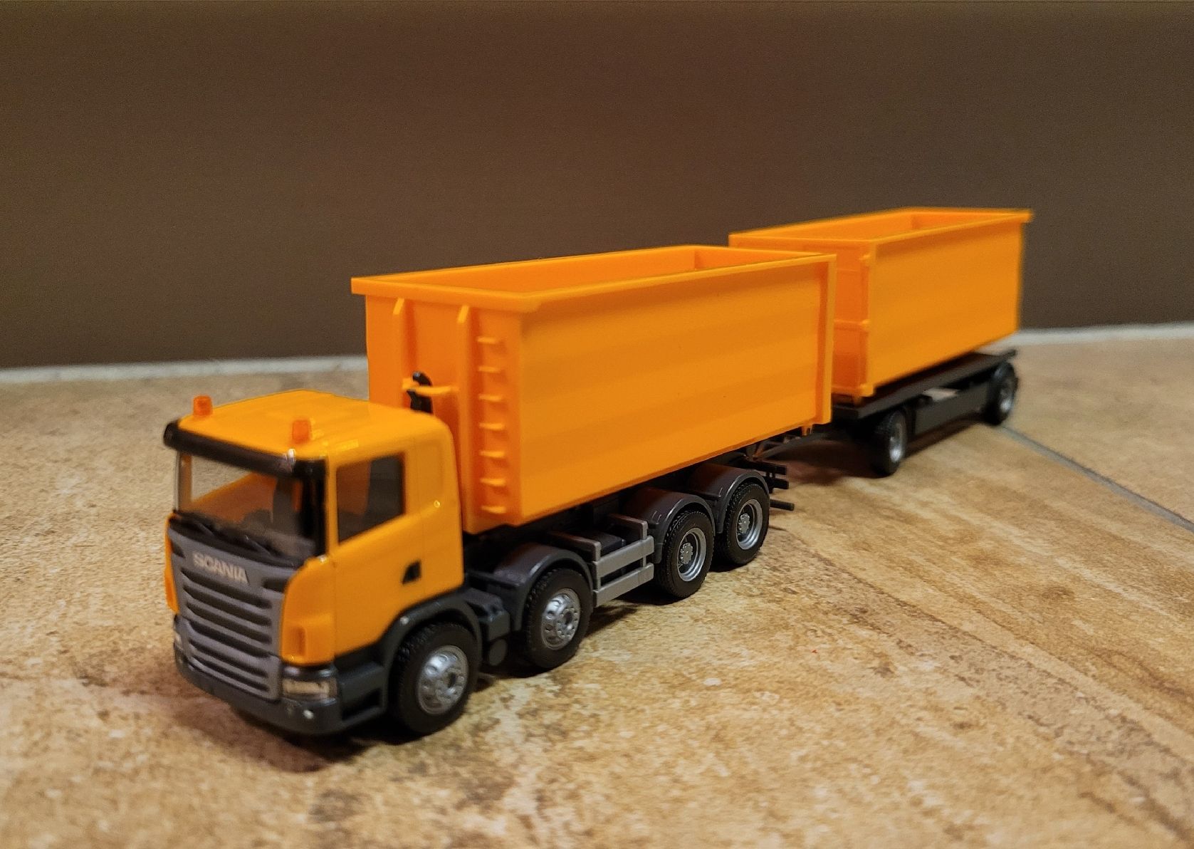 Herpa Kit di modellismo & Modellini statici: Herpa LKW's 1:87 – Usato da Hettiswil venduto da kuese85 2