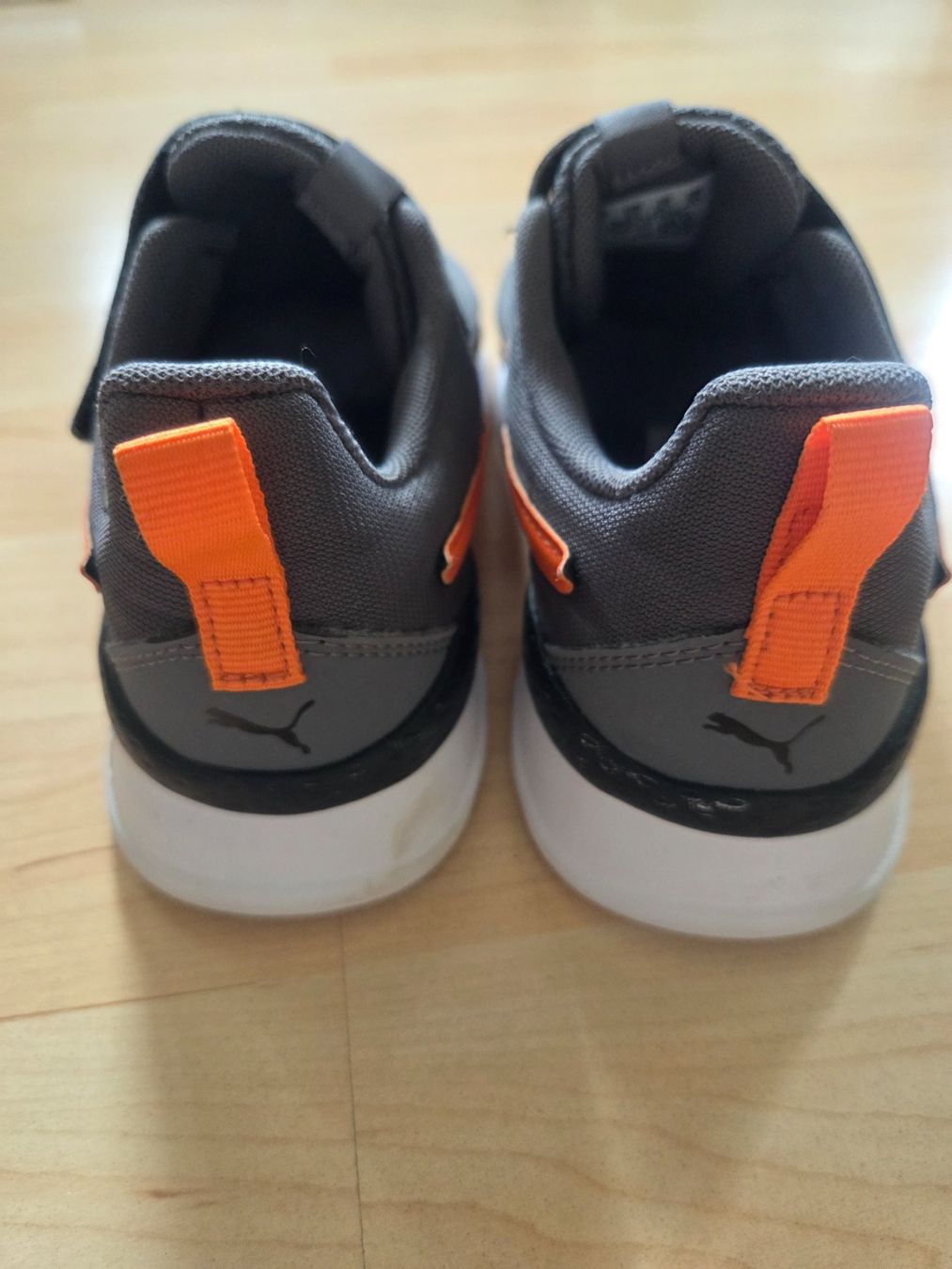 Puma Scarpe per ragazzi: Turnschuhe Puma Gr.33 – Usato da Brienz BE venduto da Bopp77 1