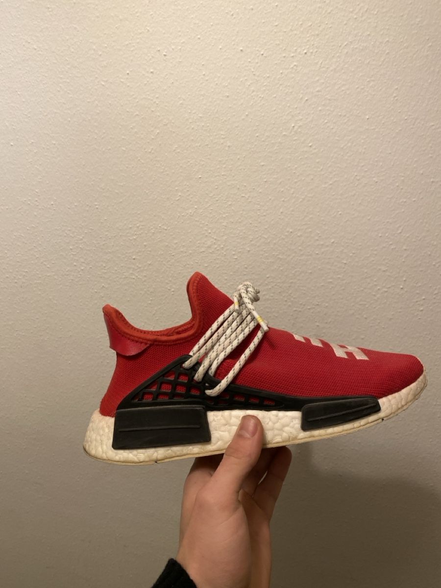 Adidas Scarpe da uomo: Adidas Pharrell Williams Human Race, Grösse 44 – Usato da Biglen venduto da Gloeggeler.03 2