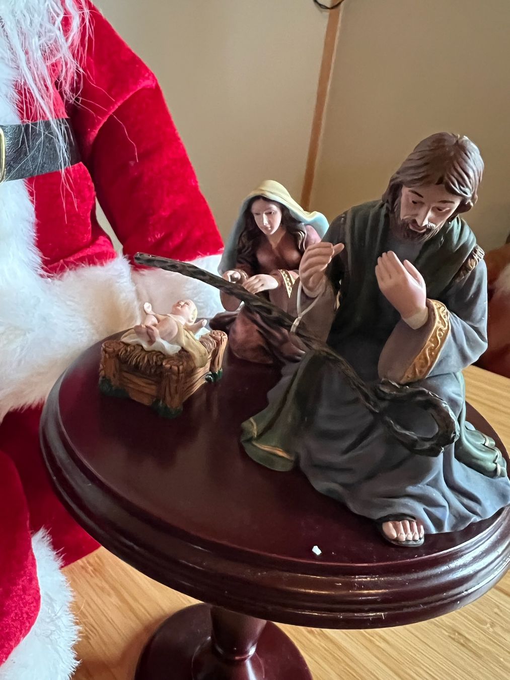Statuette: Weihnachtsdeko: Samichlaus Figur mit Krippe, neu – Nuovo e nell'imballaggio originale da Hauptwil venduto da Johne0 1