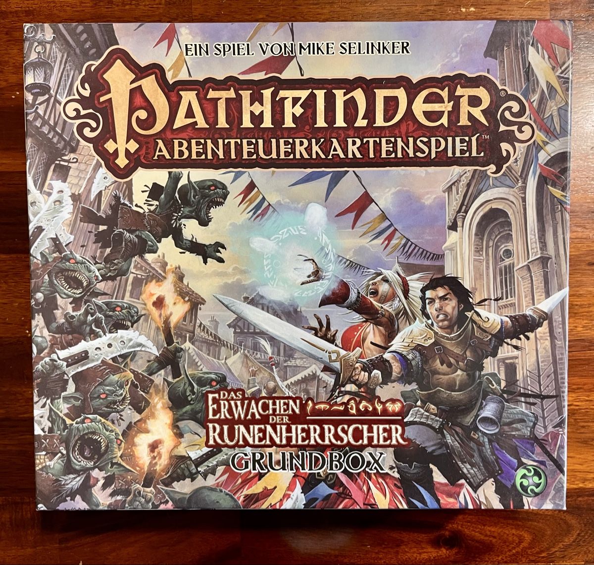 Giochi: Pathfinder: Das erwachen der Runenherrscher – Usato da Steffisburg venduto da reb_z5mh
