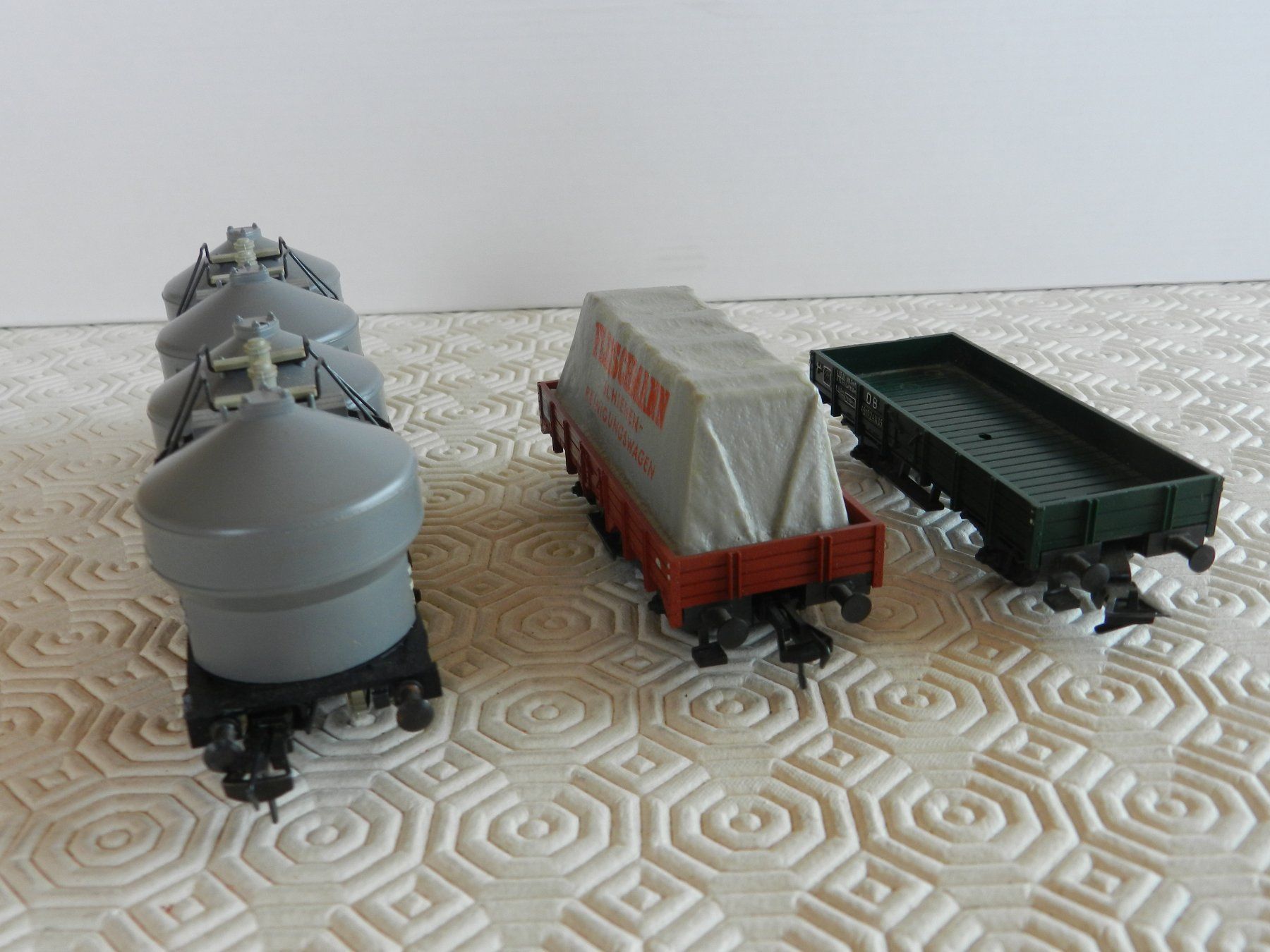 Fleischmann Modelleisenbahnen: H0 DC Fleischmann Güterwagen DB 3 St – Gebraucht aus Arzier-Le Muids von elocin83 3