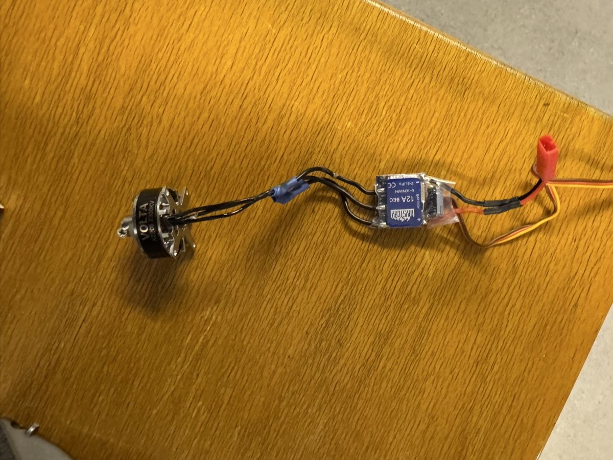 Modellismo RC: Volta X2206 2300KV inkl. Regler – Usato da Altendorf venduto da Roman771