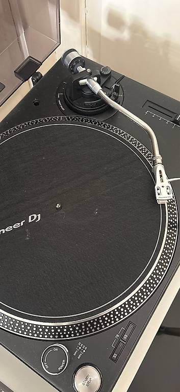 Pioneer Giradischi: pioneer Turntable – Nuovo (secondo la descrizione) da Zürich venduto da inf_l28t 2