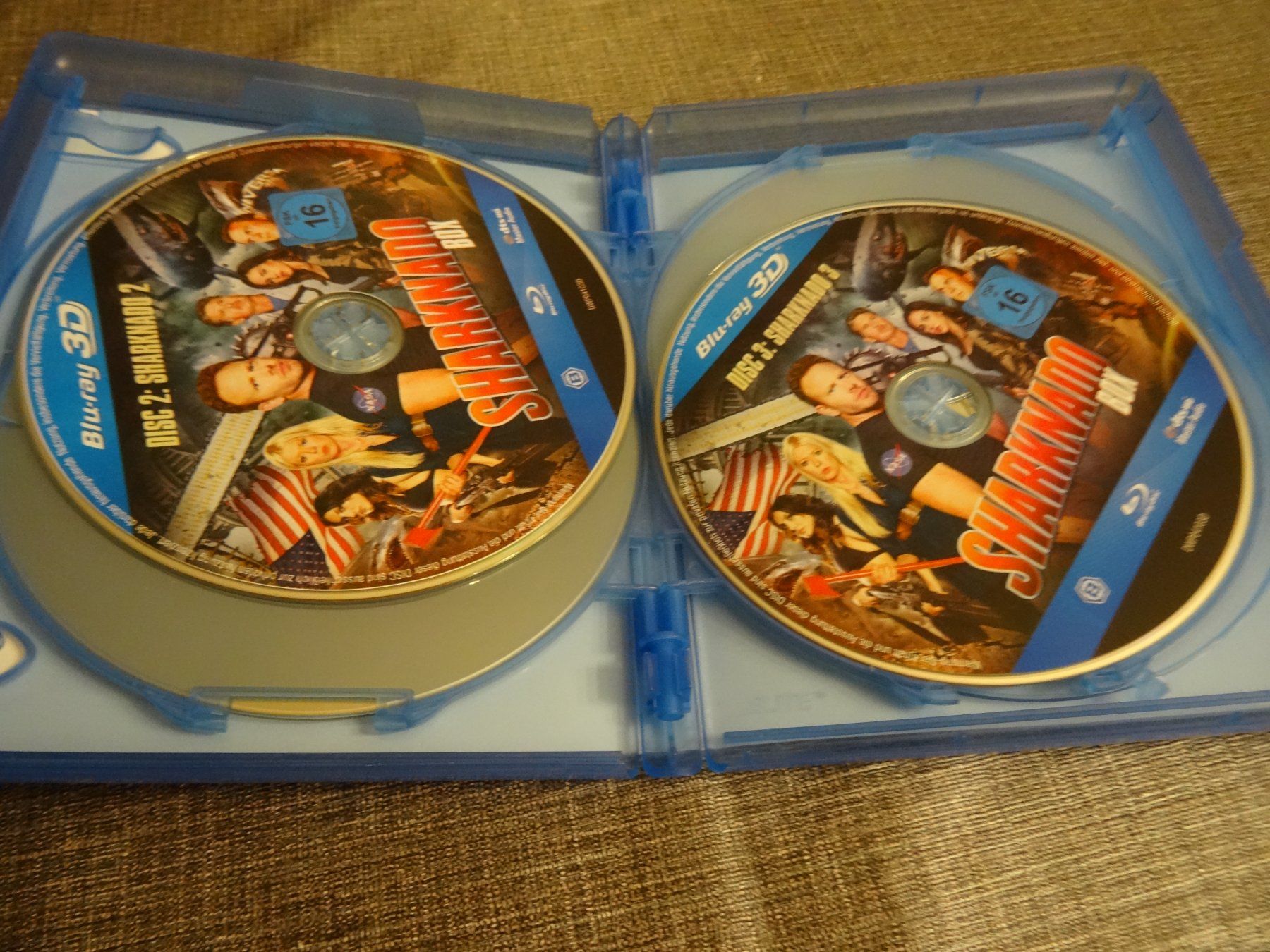 Tous les DVDs: Sharknado Box Blu-ray 3D + 2D – D'occasion à Olten par Disc-Verkauf 2