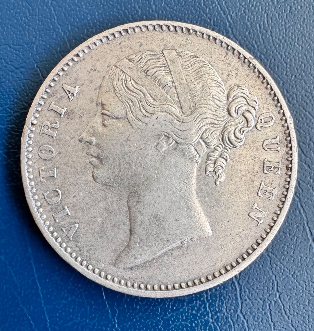 Tutti le monete: 1 Rupee 1840 Victoria Silber – Usato da Ebikon venduto da Dmasterx