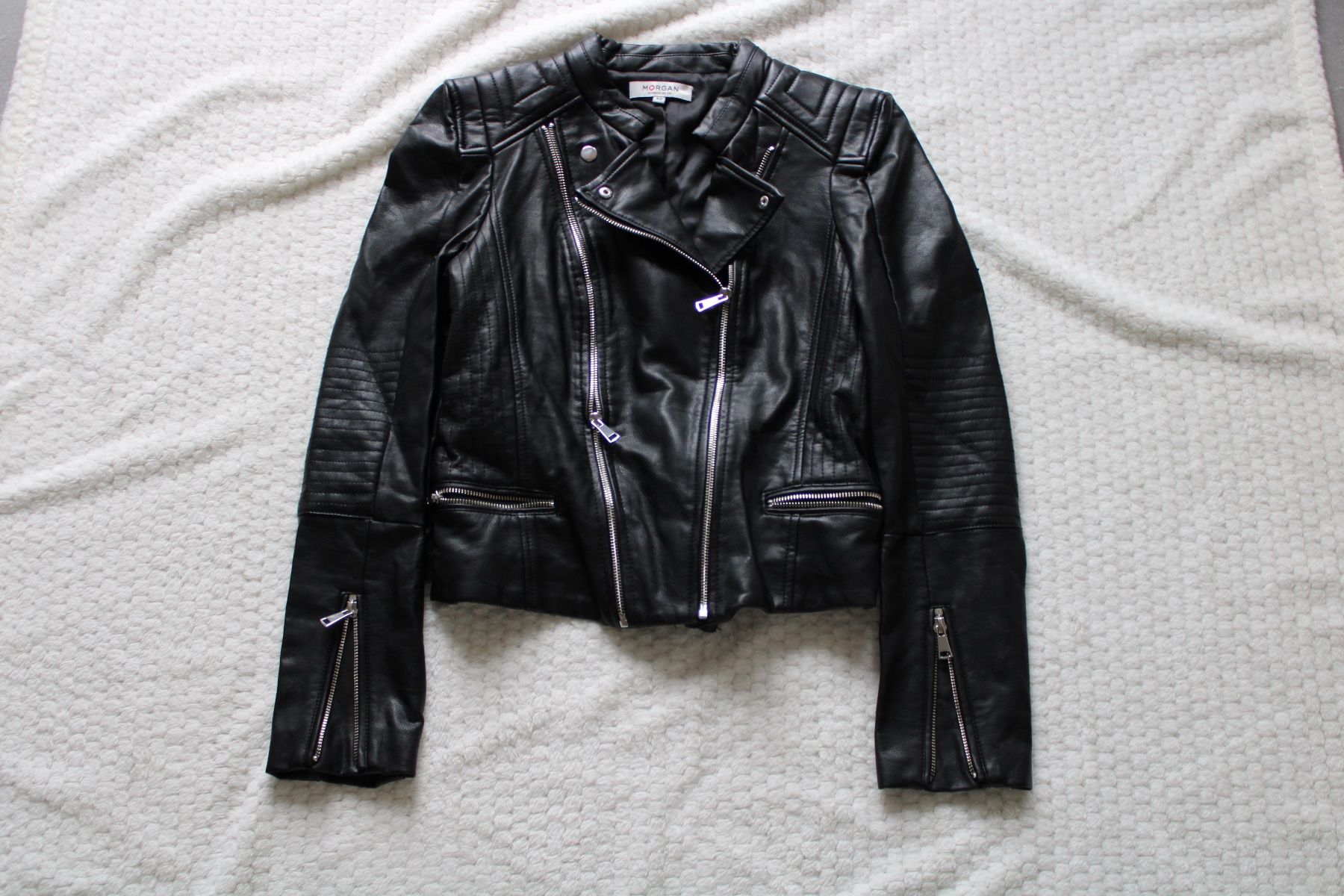 Giacche: Veste en cuir noir – Usato da Essertines-Rolle venduto da Nono_1802