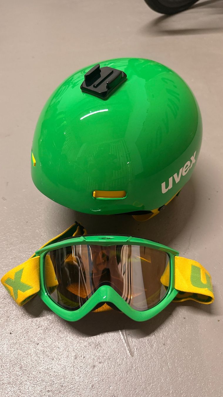 Uvex Caschi: Uvex Skihelm inkl. Skibrille – Usato da Kloten venduto da iamsvenh 1