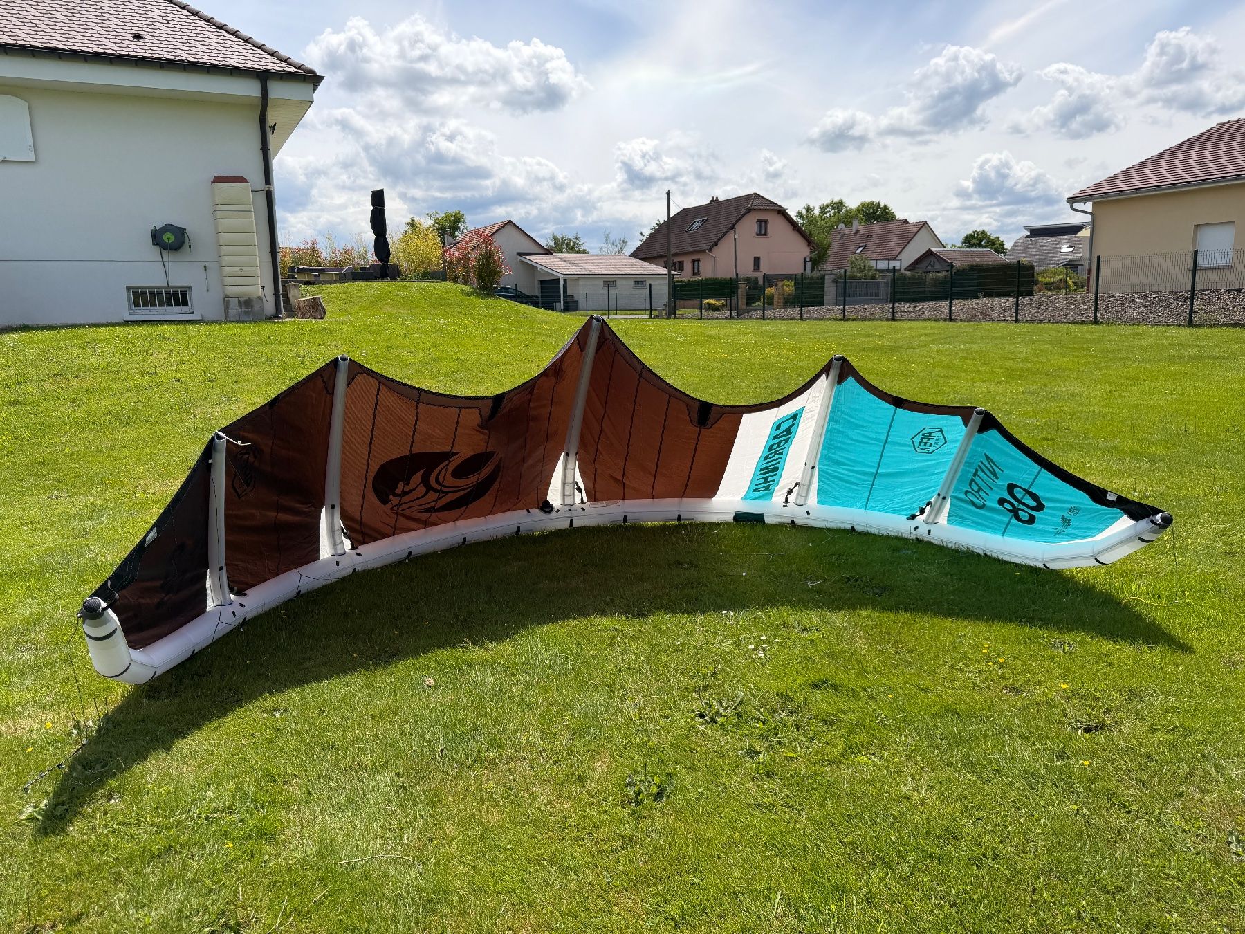 Aquilone: Kite Cabrinha Nitro Apex 2024 Size 8 – Usato da Zürich venduto da JulesZHW 2