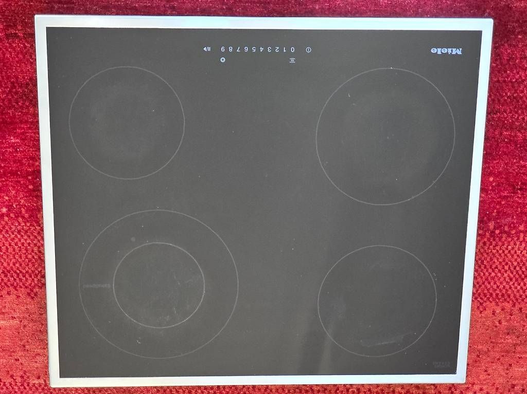 Cuisinières: Miele Kochfeld KM 6538 FR / CH – D'occasion à Oberwil BL par Falke2TM