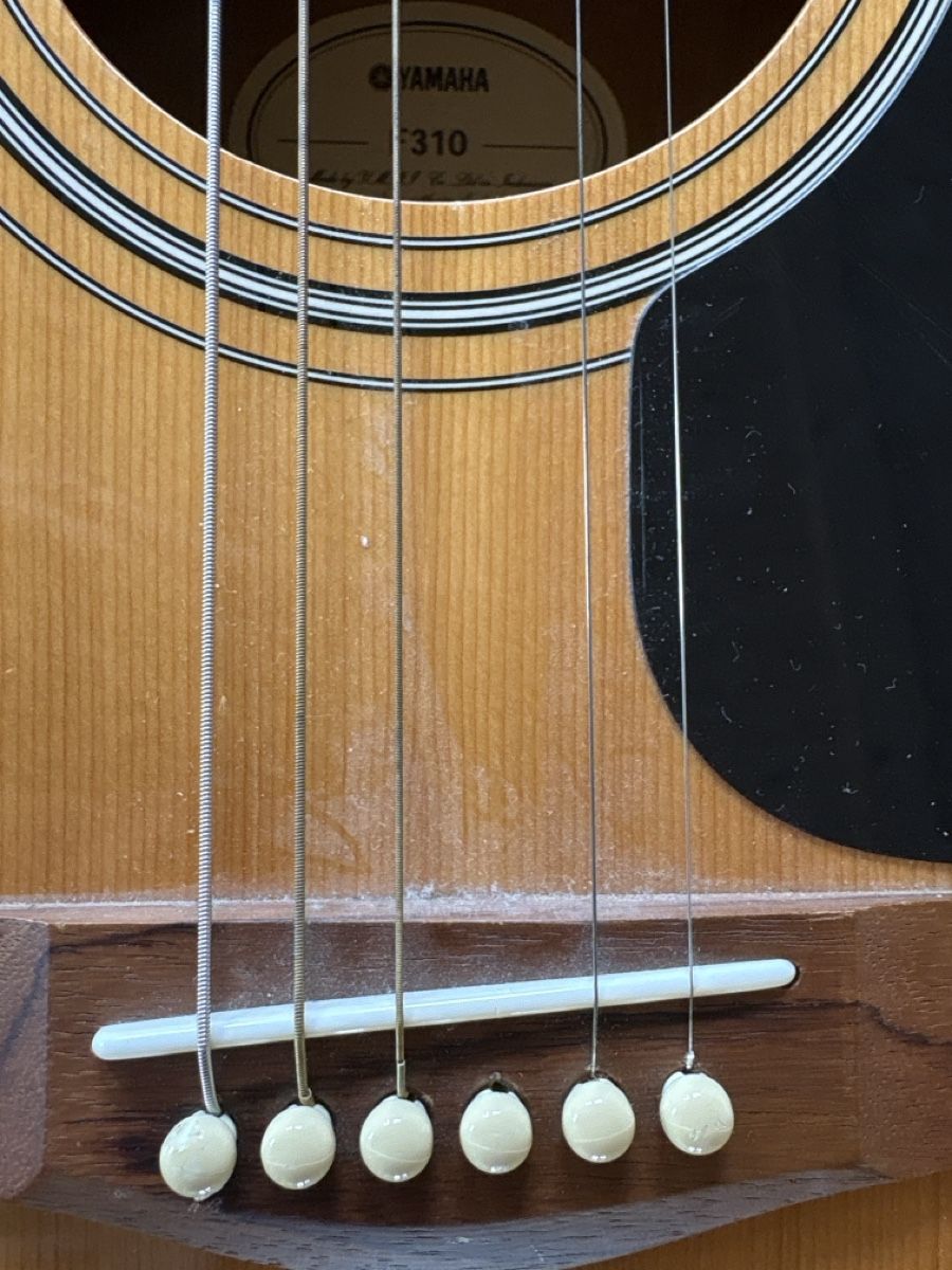 Yamaha Strumenti musicali: Yamaha F310 Gitarre – Usato da Nottwil venduto da wasserlufterde 3