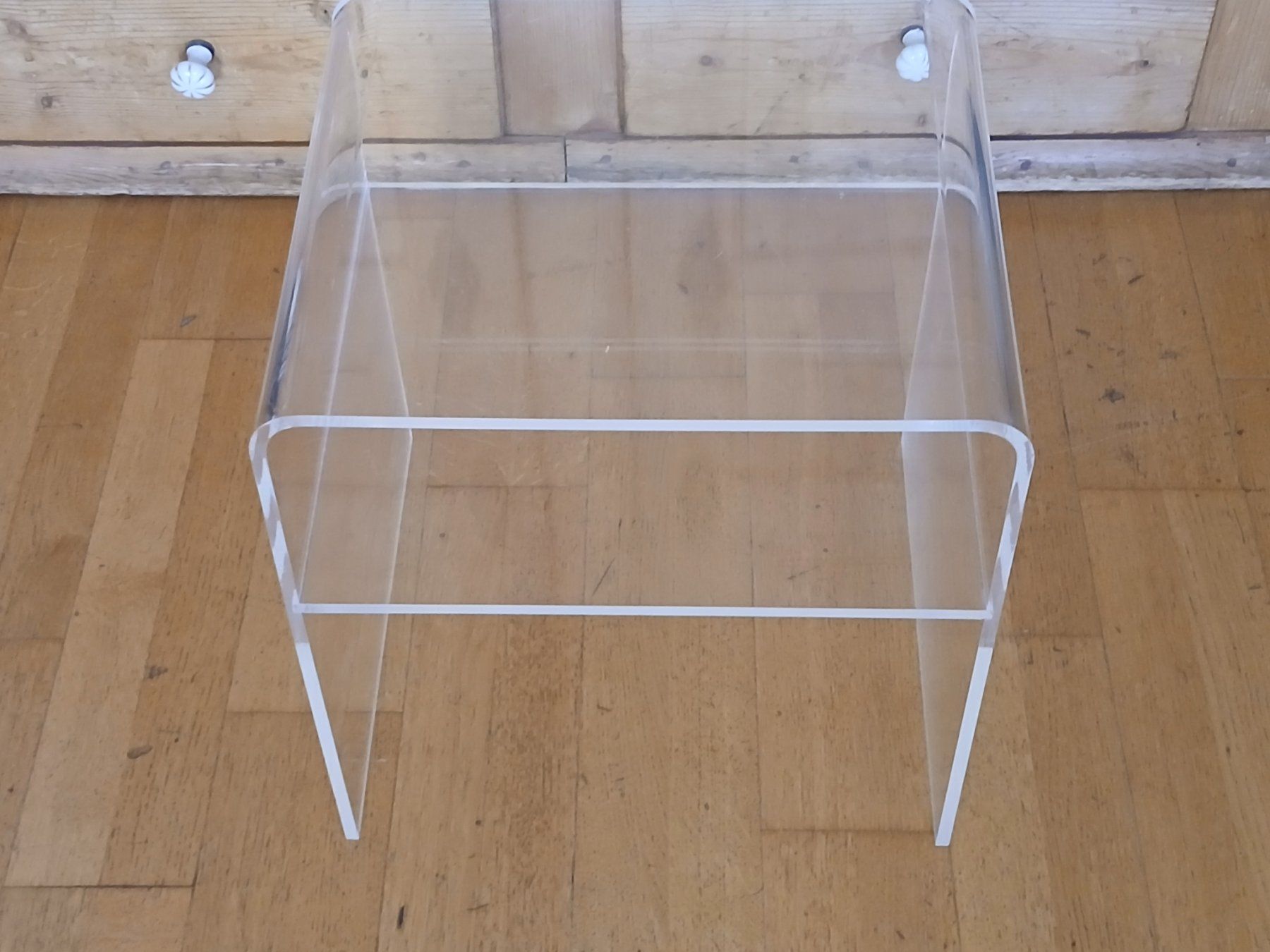 Tische: Acrylglas Beistelltisch mit Ablage – Gebraucht aus Zumikon von Vollvintage 8
