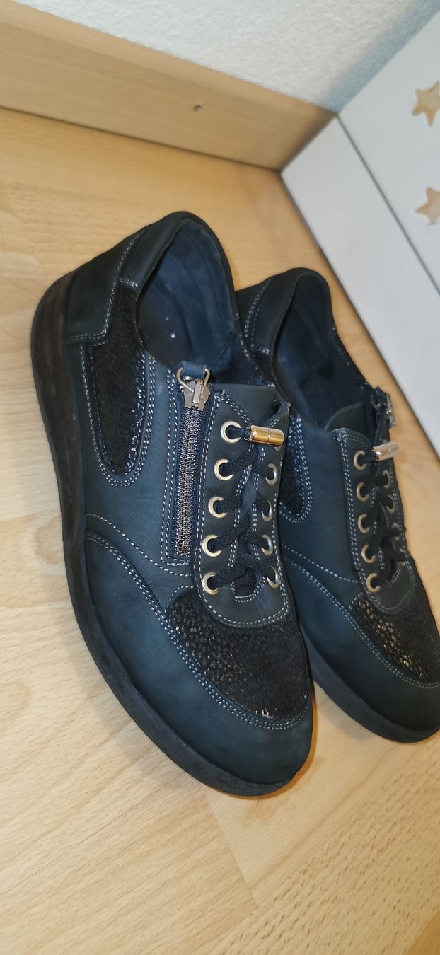 Scarpe da donna: Medicus Schuhe Gr 38.5 – Usato da Winterthur venduto da Katyakaterina 1