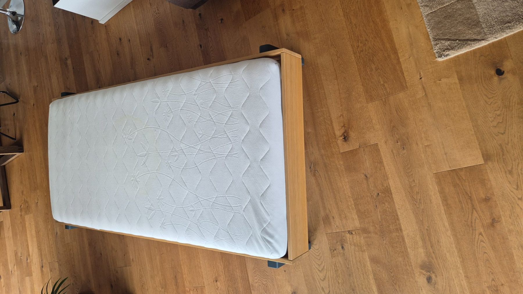 Flexa Letti: Flexa Bett 90x200, mit Rost und Matraze – Usato da Horw venduto da ste_jn2q