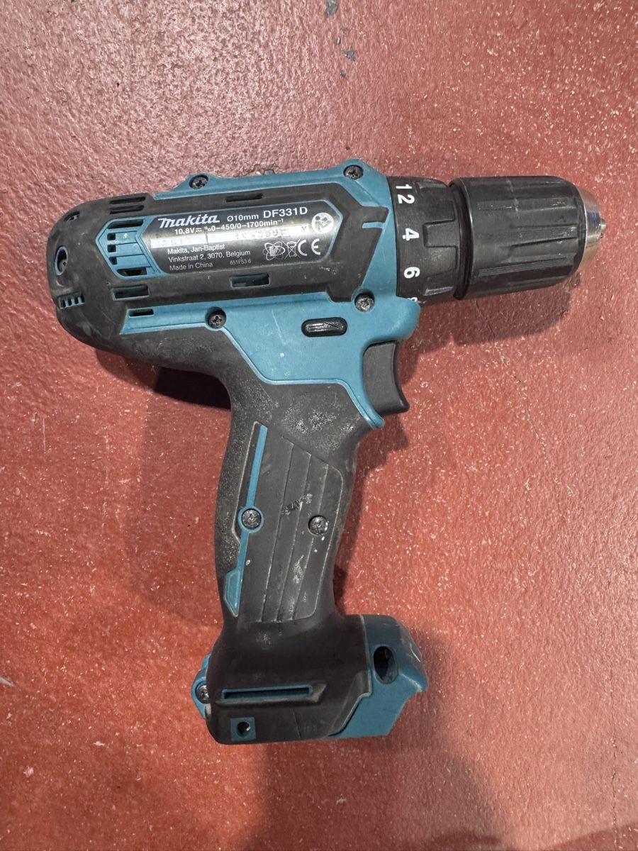 Makita Tous les outils: Makita defekt – Défectueux à Buchs SG par Jaci95 2