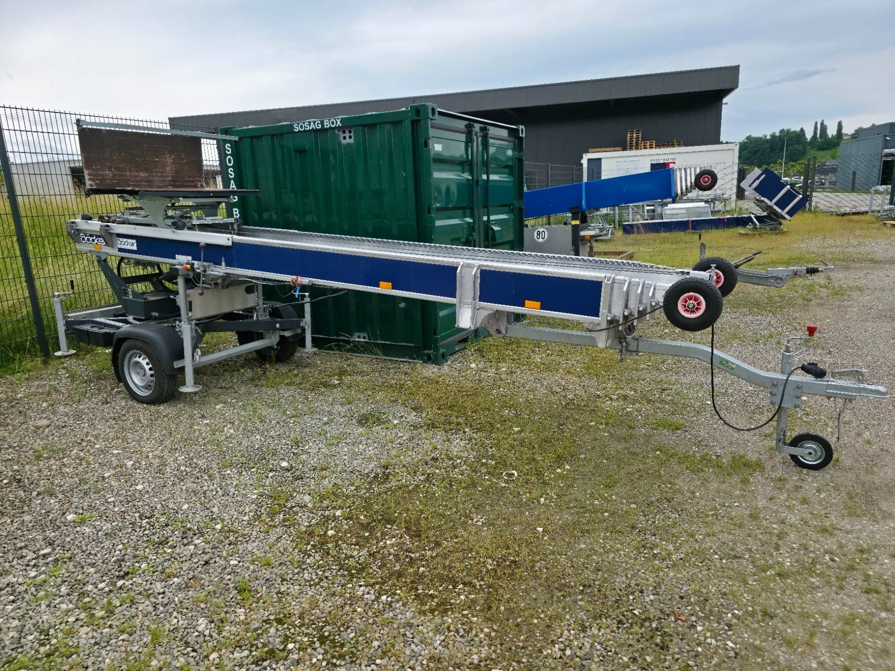 Tutte le macchine: Böcker Universal Schrägaufzug – Usato da Zofingen venduto da asc_h6pc