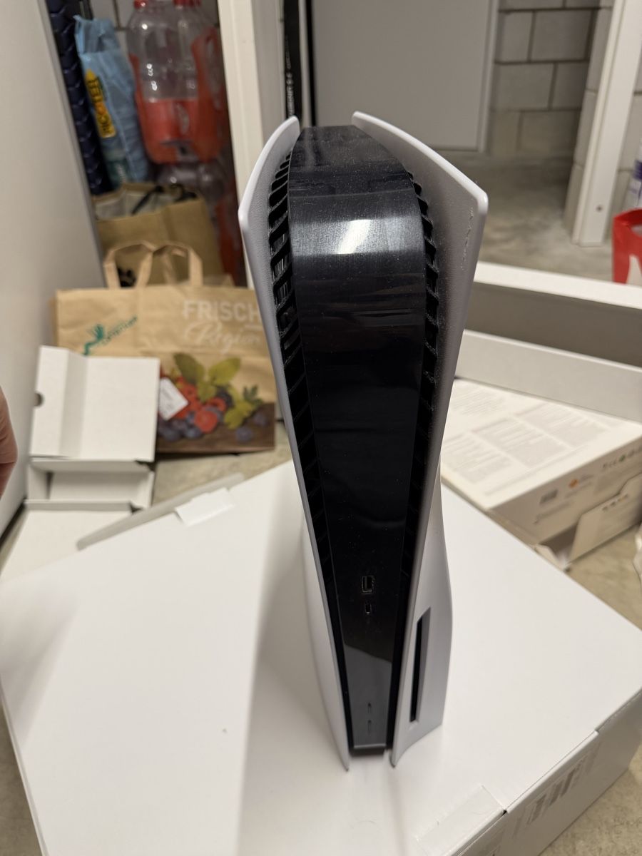 Sony Console: Sony PlayStation 5  – Usato da Kirchberg BE venduto da MauEspo 6