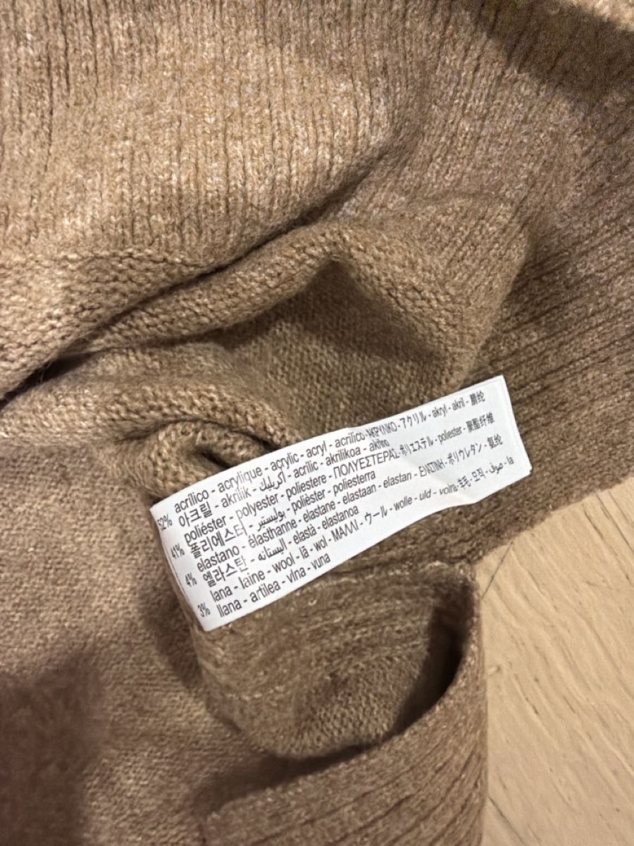 Oysho Maglioni & Felpe:  Oysho Rollkragenpullover taupe, Grösse M – Usato da Effretikon venduto da MaisonNade 4
