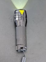 Taschenlampe, CREE LED, Zoombar, Stark, Wintertauglich!