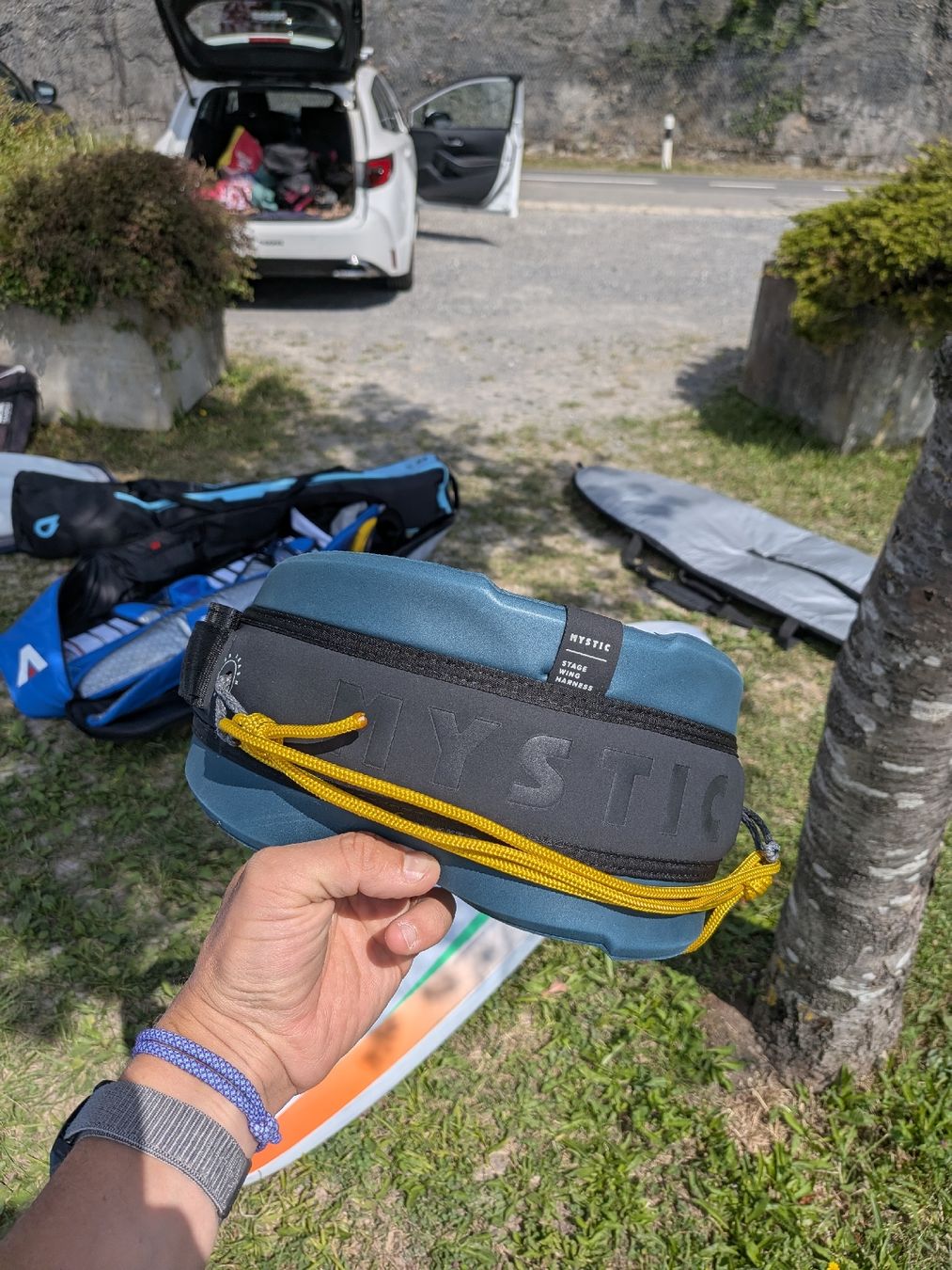 Mystic Sport dell'aria & Aquiloni: Mystic Stage Wing Harness – Usato da Zürich venduto da aza_8fvq 1