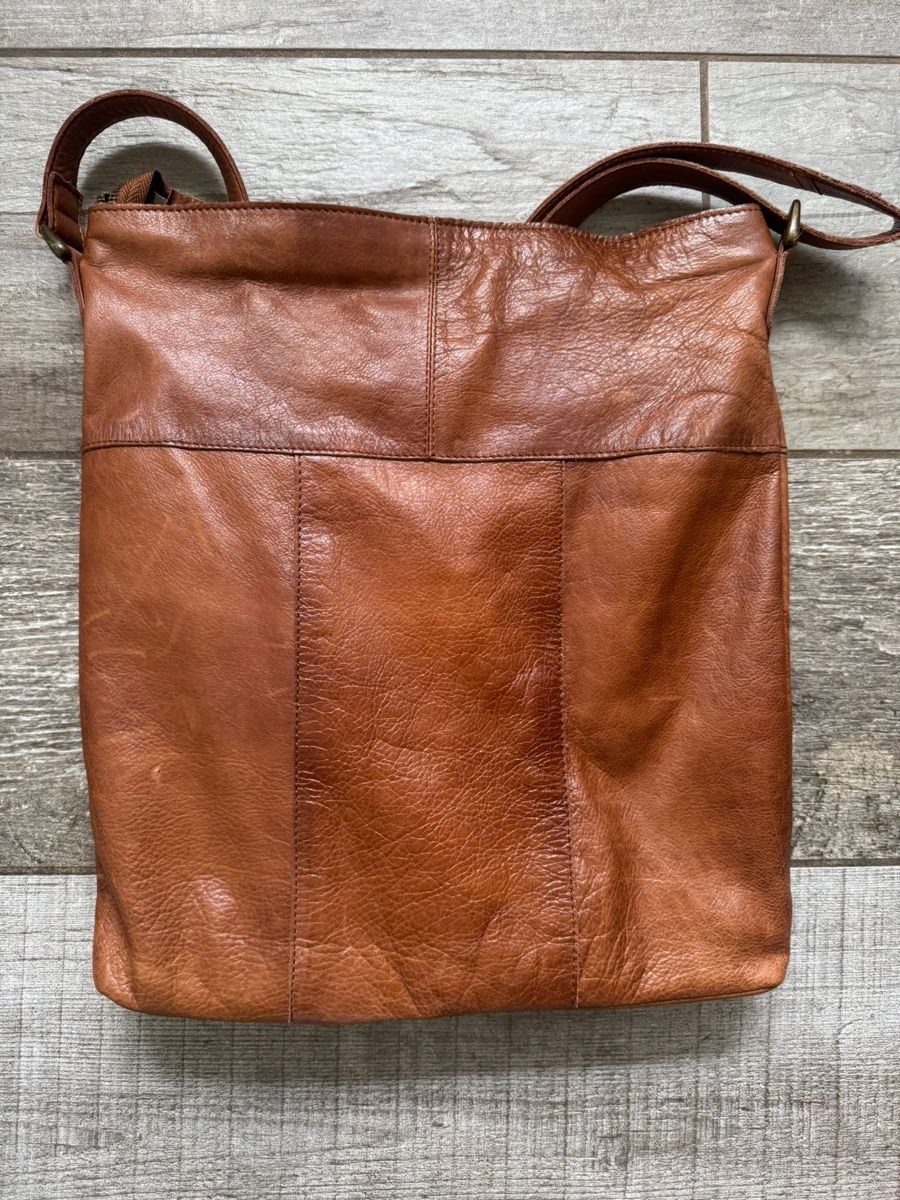 Taschen für Damen: Umhängetasche von ReDesigned – Neu (gemäss Beschreibung) aus Unterentfelden von Sonme 2