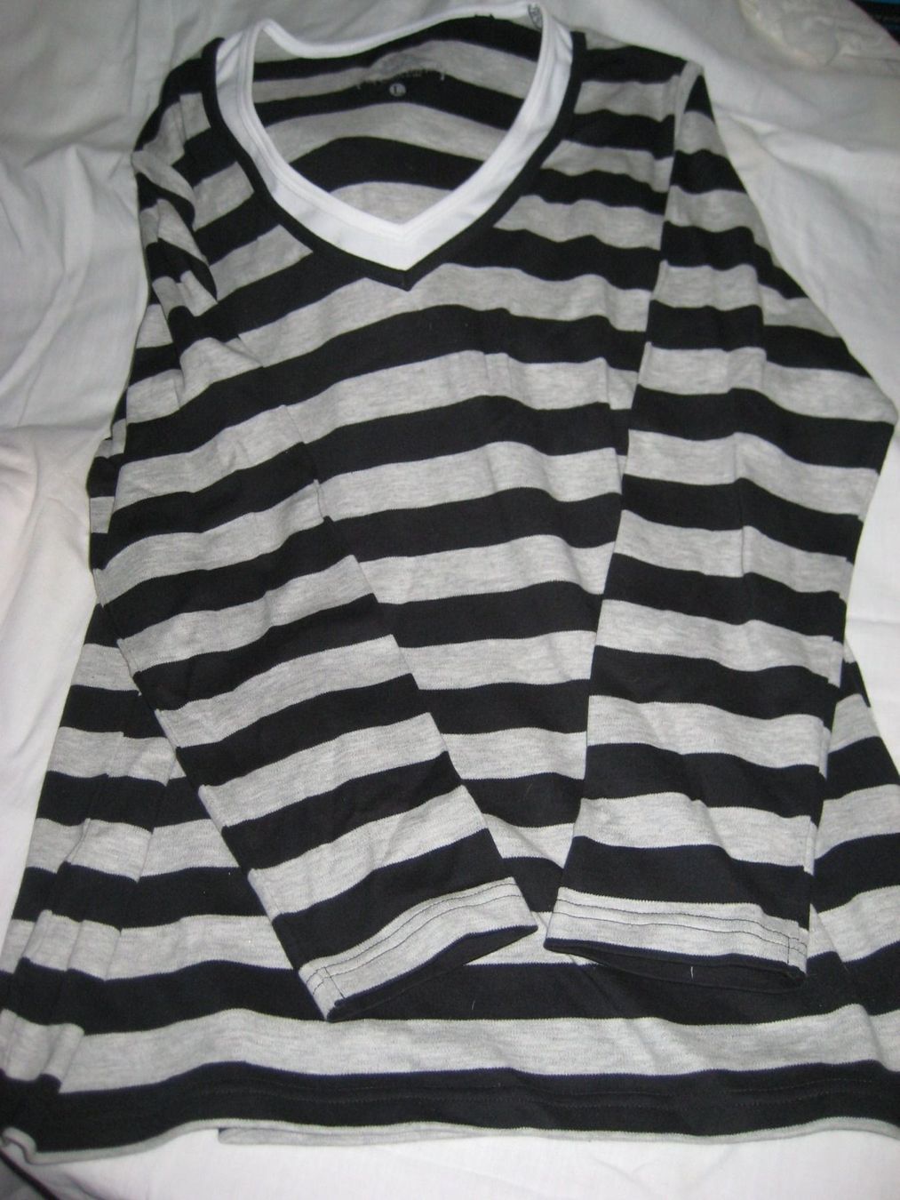 T-Shirts: DAMEN  T -SHIRT  LANGARM – Gebraucht aus Uster von flocke1 1