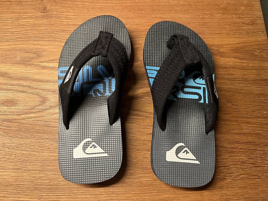 Quiksilver Herrenschuhe: Flipflops Quicksilver Gr. 18 – Neu (gemäss Beschreibung) aus Thun von Dak5