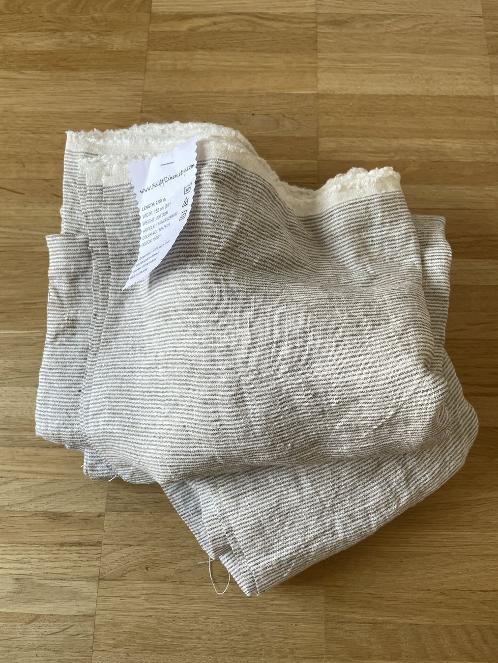 Stoffe: 100% Leinen Stoff weiss beige gestreift – Neu und originalverpackt aus Bern von Leer.gut 1