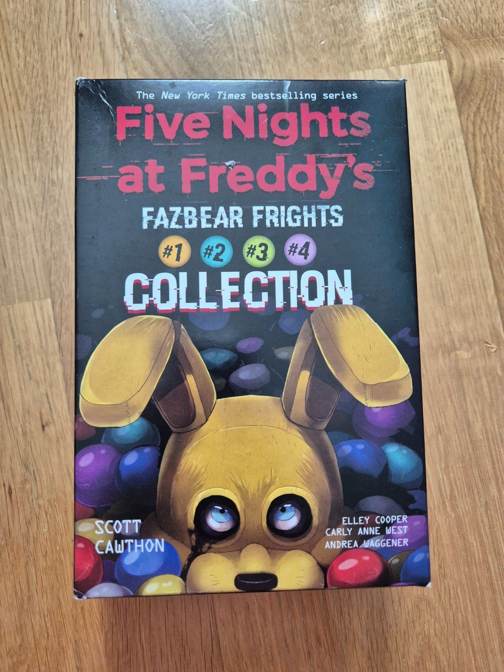 Fumetti: Five nights at Freddy's Comic collection Band 1-4 – Usato da Greifensee venduto da Misheru